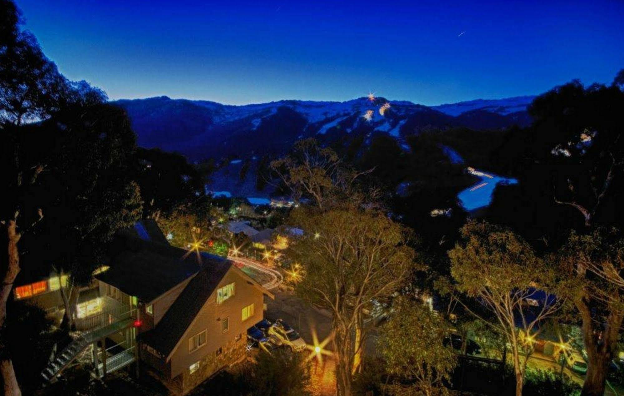 Winterhaus Lodge Thredbo Village Ngoại thất bức ảnh